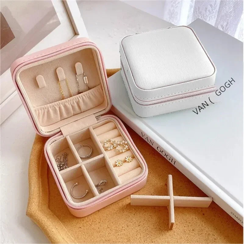Mini jewelry storage box portable