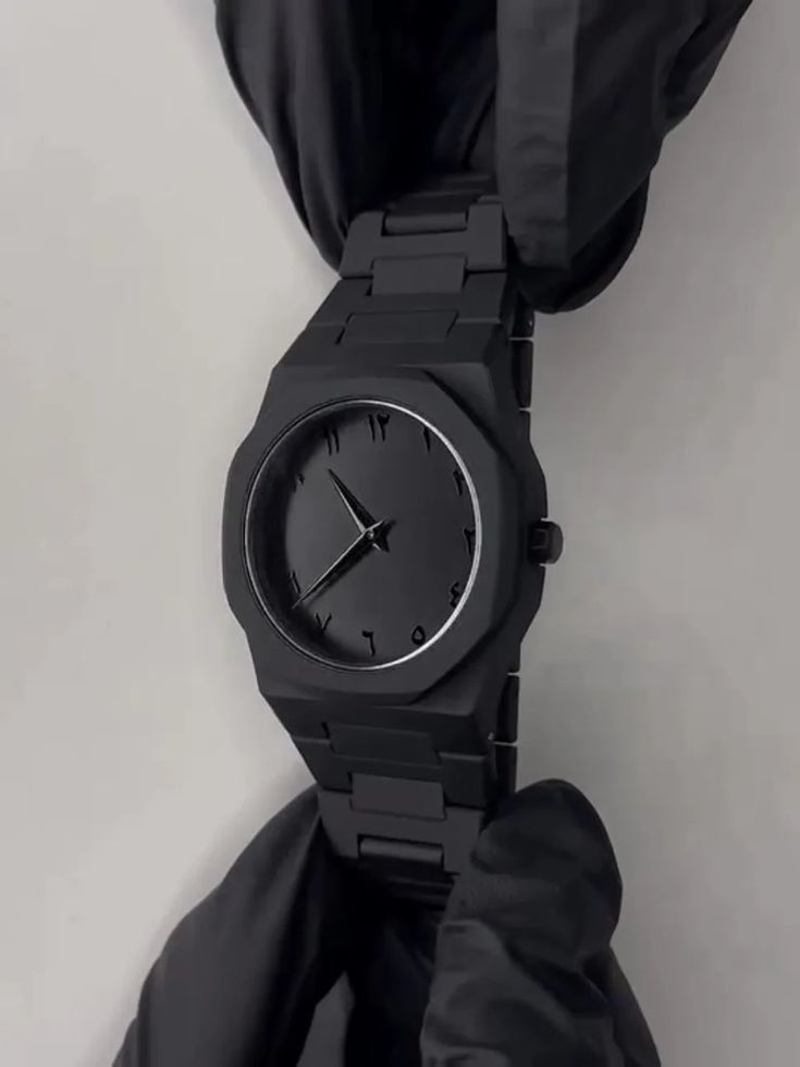 Aura Watch