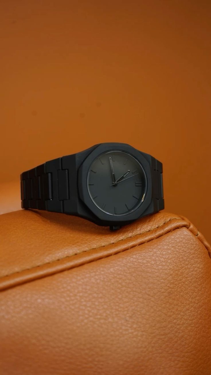 Aura Watch